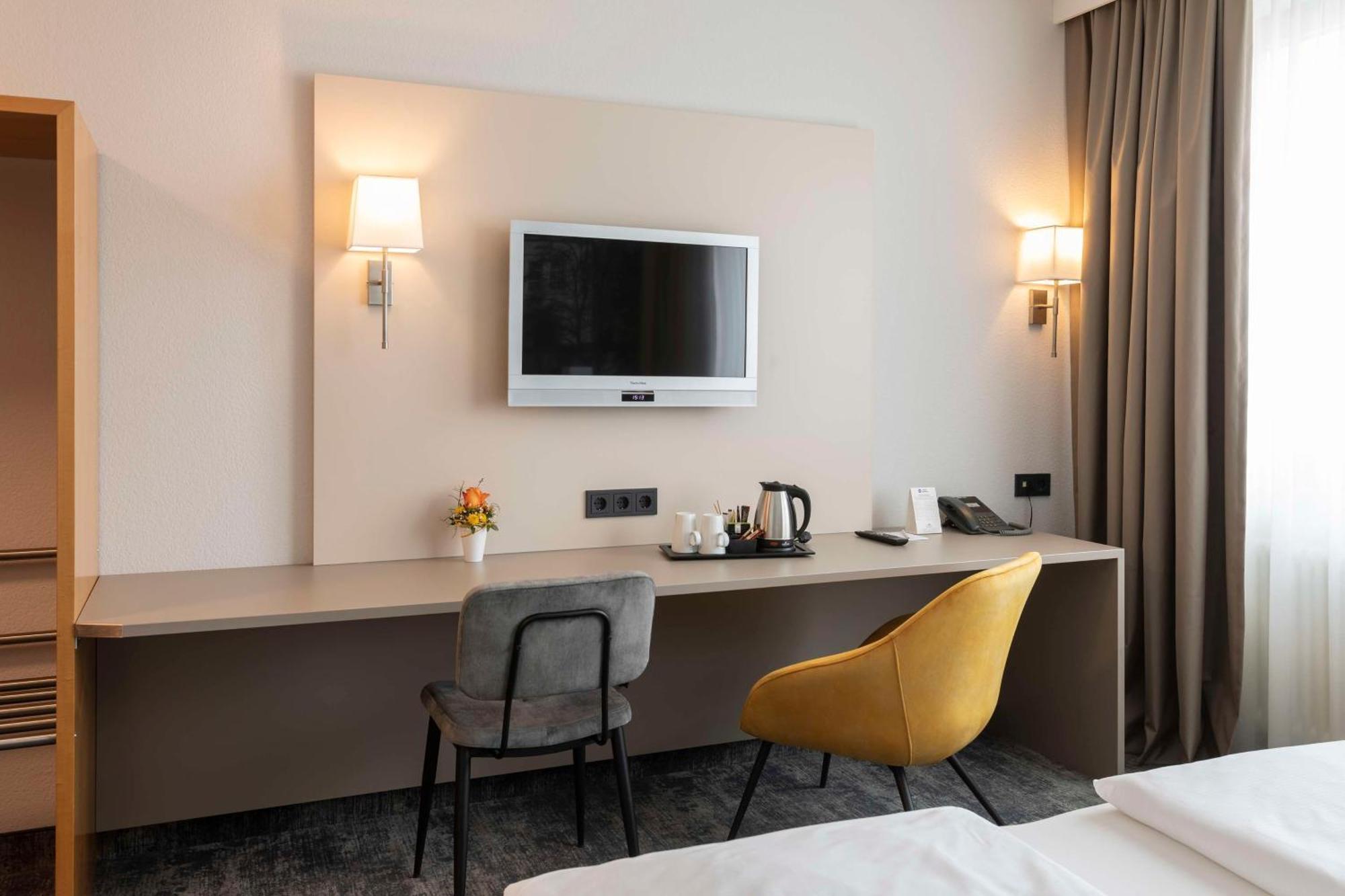 Best Western Hotel Am Europaplatz Кёнигсбрунн Экстерьер фото
